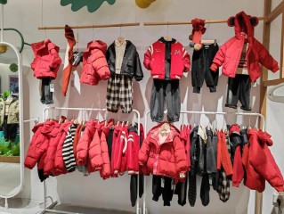 小童服饰品牌多，哪些口碑好？