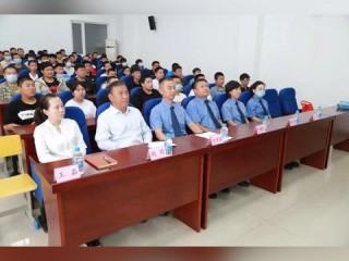 服装技师岗位职责具体包含哪些核心内容？