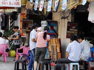 手袋板房岗位职责具体包括哪些工作内容？