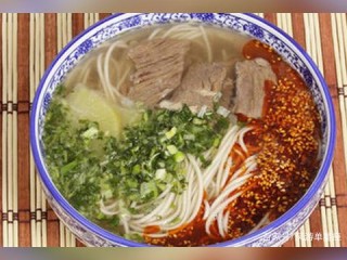 休闲零食的核心客户群体是谁？