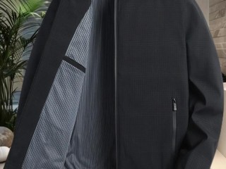 男士秋衣有哪些品牌款式可选？