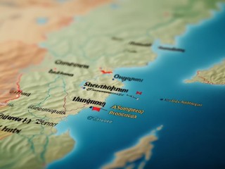 深圳地理位置归属哪个方向？