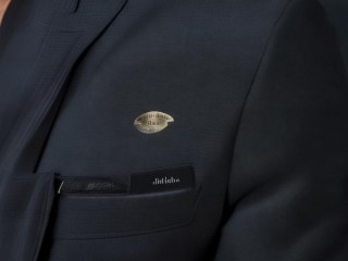 劲霸男装属于什么档次？