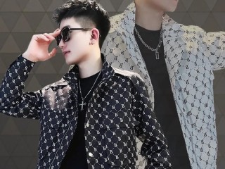 今年衣服流行什么？