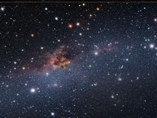 什么样的星光能照亮迷茫的夜空？