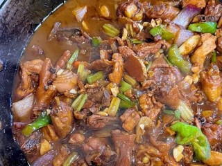 烧鸡公必备食材有哪些？