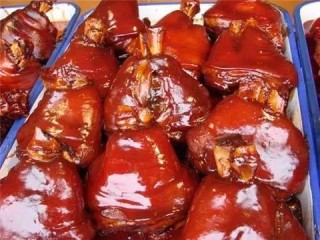 蛋糕店旺季是哪些时间段？