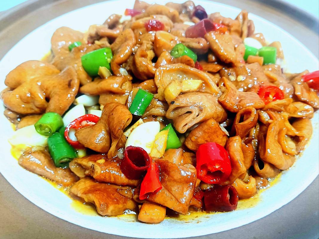 红烧肥肠需要哪些香料