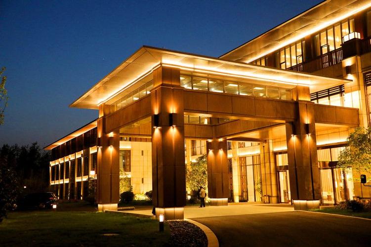 东台哪些宾馆有项目