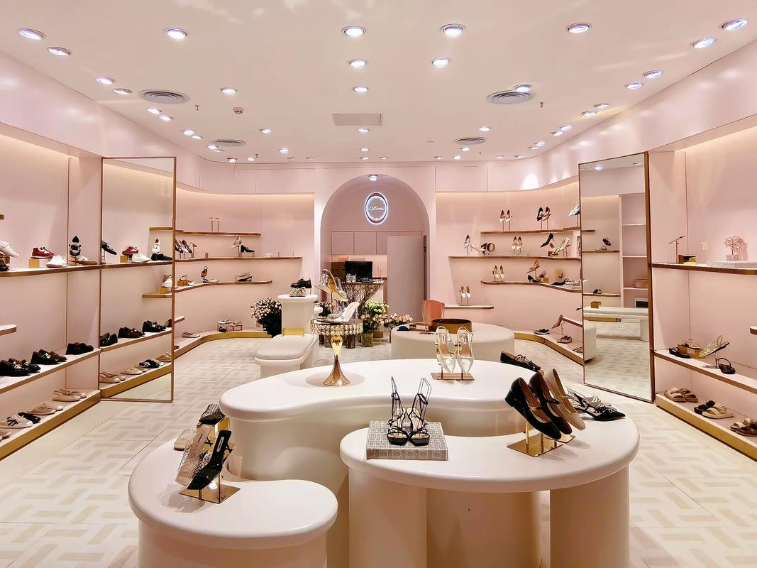 女鞋店都有哪些