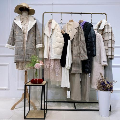 哪些女装做直营