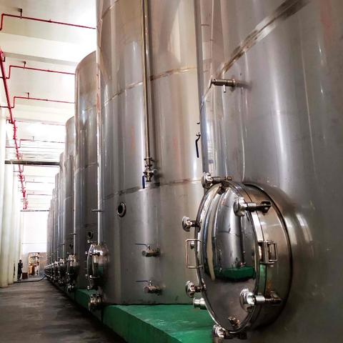 2025哪些行业最容易致富？普通人如何抓住机会？