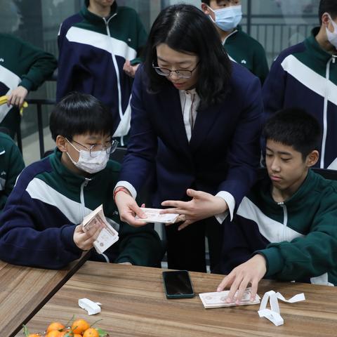 金融财务岗位职责具体包括哪些核心工作？