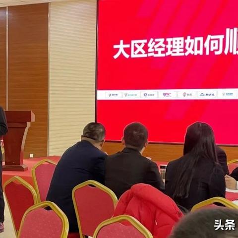 礼仪经理岗位职责