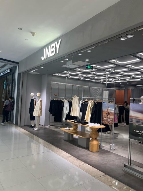 江南布衣哪些上市