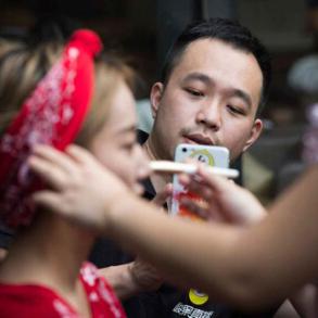 化妆销售岗位职责