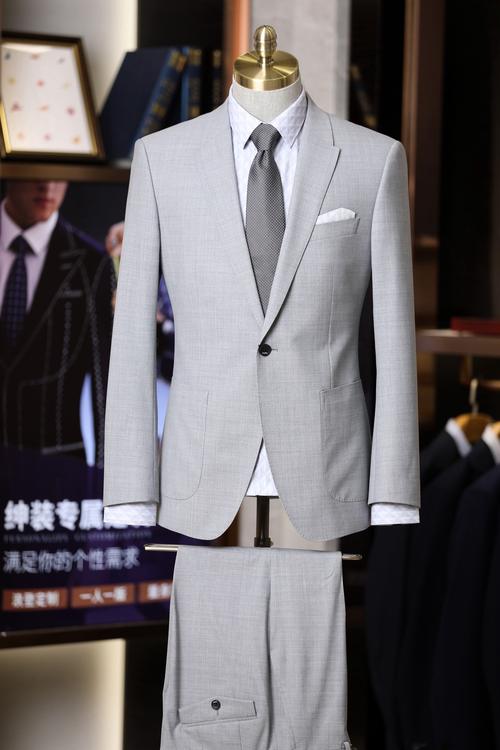 中档西装有哪些