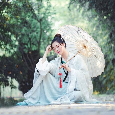 古典衣服种类多，具体有哪些经典款式？