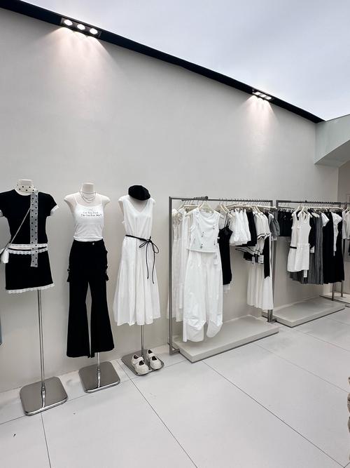 女装都有哪些衣服