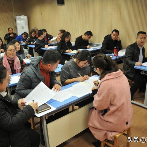 记者岗位职责具体包含哪些核心内容？