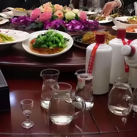 五粮具体指哪五种粮食？