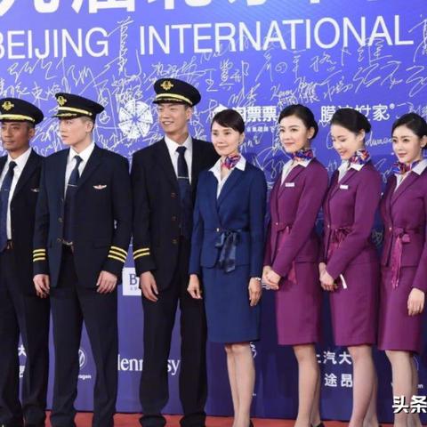 电话中心岗位职责具体包含哪些核心内容？