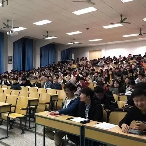 创意组岗位职责具体包含哪些核心任务？