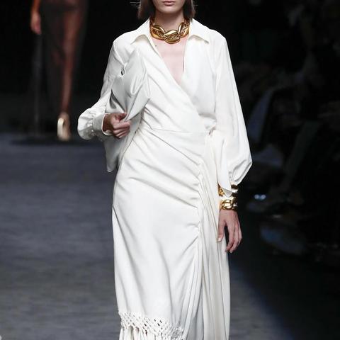 女性服装有哪些？