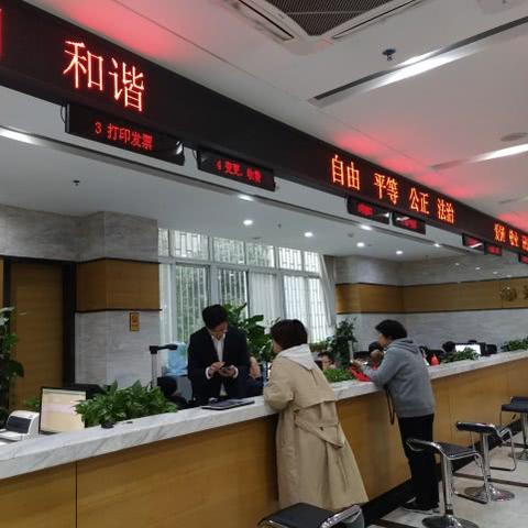 客服权证岗位职责具体包含哪些核心内容？