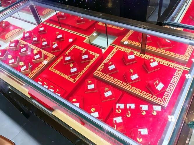 昆百大珠宝有哪些牌子