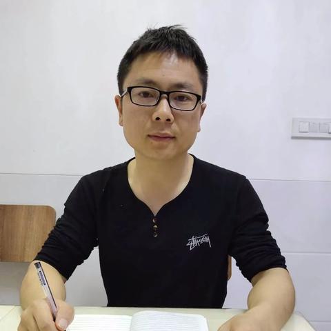 中学干事岗位职责具体包含哪些核心任务？