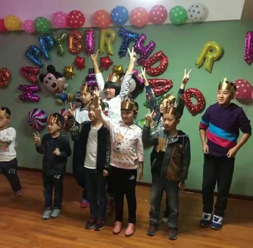 蓝宇外语学校有哪些人