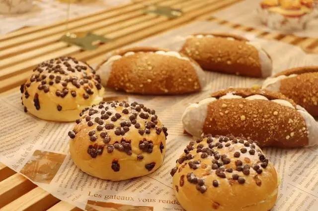 蛋糕店要办理哪些证件