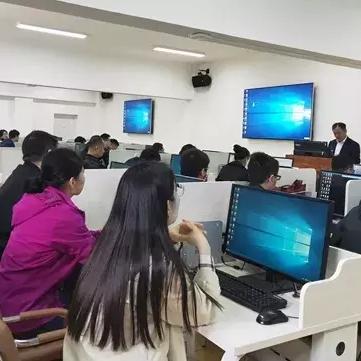 报表上报岗位职责具体包含哪些核心任务？