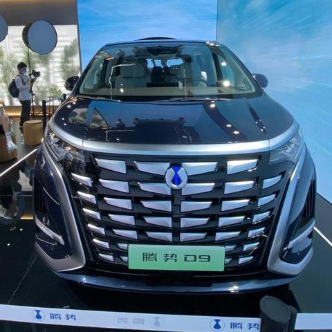 当下最火的女装有哪些? 当下最火的女装有哪些?